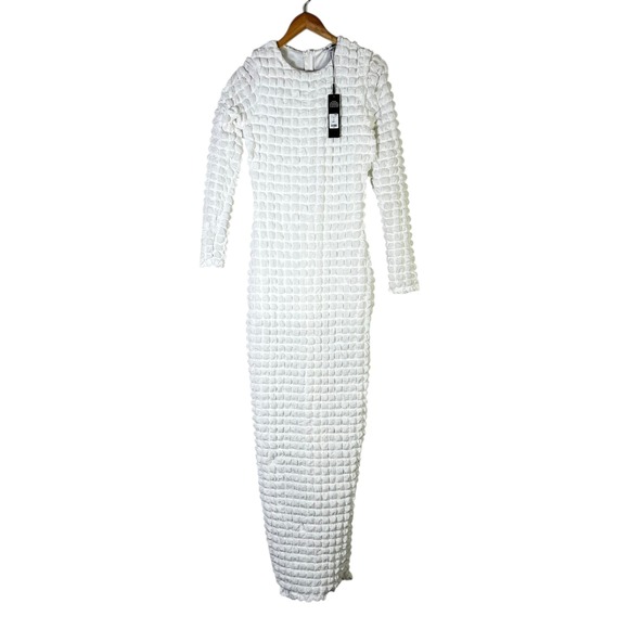 NWT Fashion Nova Bubble Textured Maxi Dress Womens L White Romantic Minimalist - Picture 2 of 5